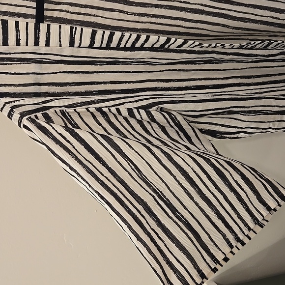 Anthropologie Do Everything in Love Black and White Striped Kimono Cardigan Wrap - Picture 5 of 9